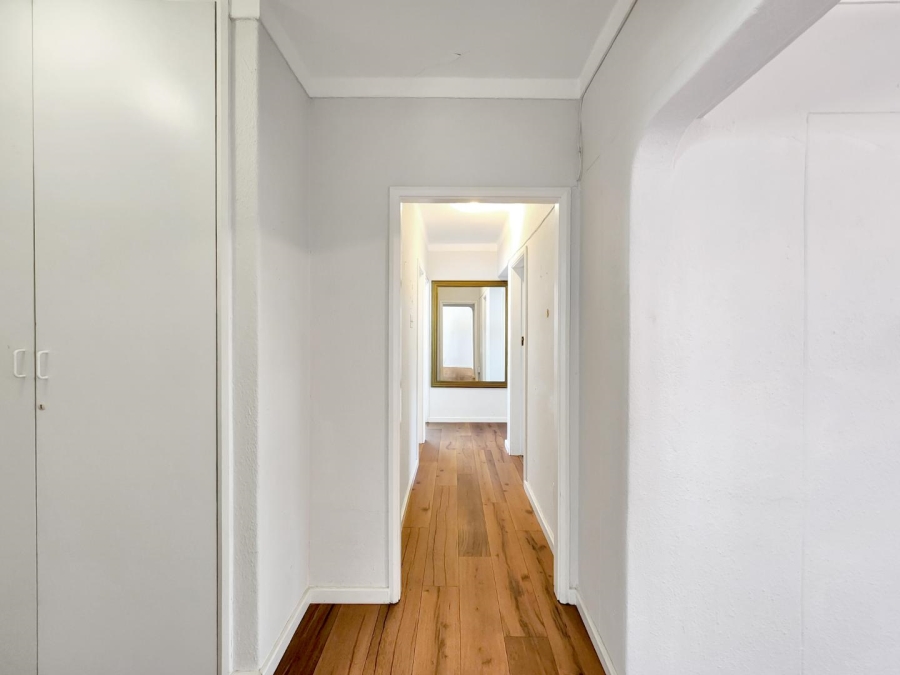 2 Bedroom Property for Sale in Green Point Western Cape